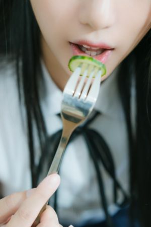 双性总裁受蹭桌角自慰_国产剧全集在线观看