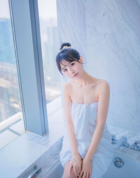 亚洲精品国产自在久_720高清迅雷在线观看