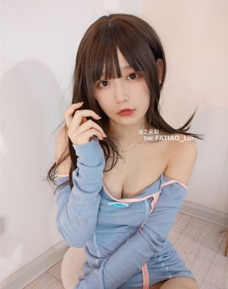 女教师被校长糟蹋电影_BD在线观看