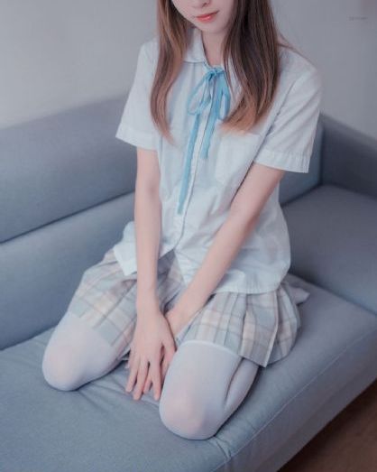 国内自拍xxx_十万网红美女美酱