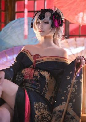 九天狐正能量沐浴_超清HD在线观看